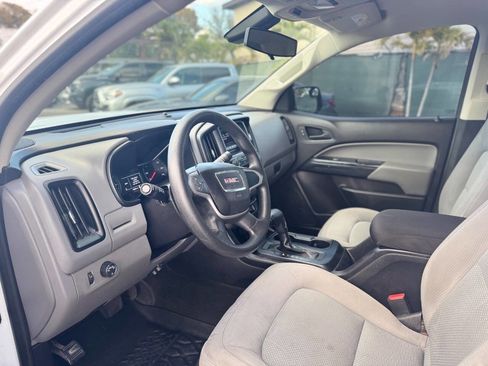 Used 2017 GMC Canyon 2WD Crew Cab w/ Convenience Package image 17