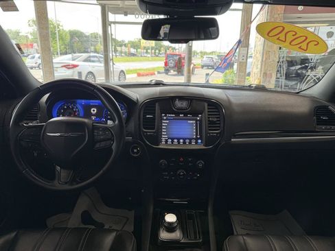 Used 2020 Chrysler 300 S w/ 300S Premium Group AWD/4WD image 43