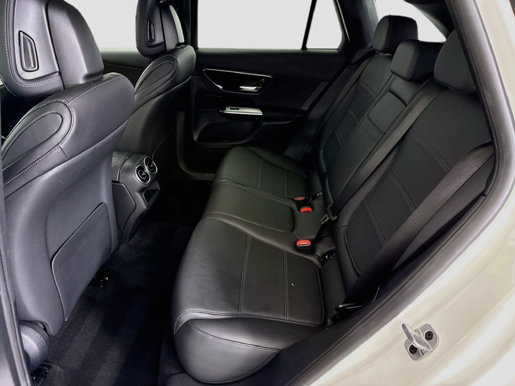 Certified 2026 Mercedes-Benz GLC 300 image 19