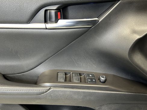 Used 2021 Toyota Camry XSE AWD/4WD image 18