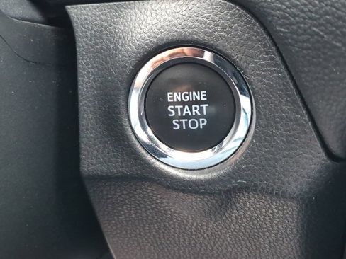 Certified 2025 Toyota RAV4 XLE FWD image 20