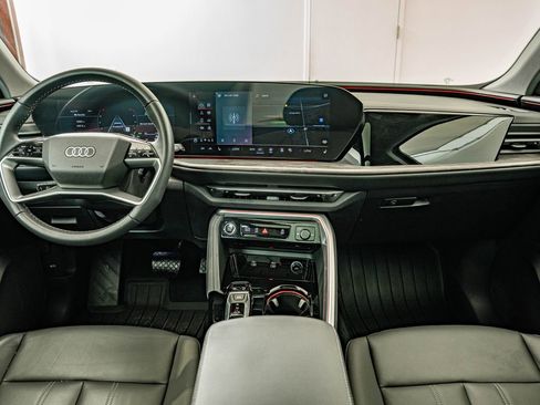 Certified 2025 Audi Q5 Premium w/ Convenience Package AWD/4WD image 28
