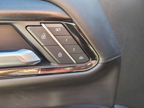 Used 2025 GMC Sierra 2500 AT4X AWD/4WD image 21
