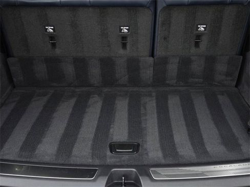 Used 2025 Cadillac Escalade IQ Sport 2 w/ LPO, ONYX Package image 11