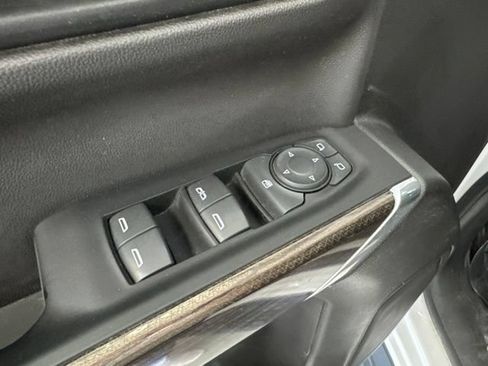 Used 2021 Chevrolet Silverado 1500 LT Trail Boss AWD/4WD image 19