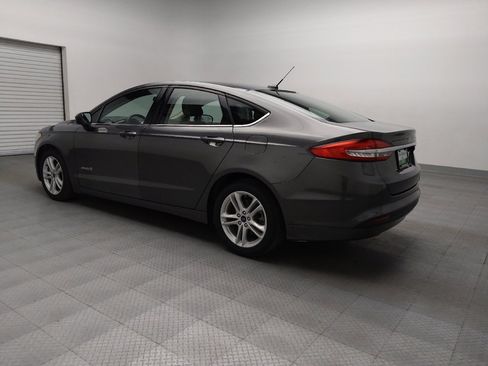 Used 2018 Ford Fusion S image 5