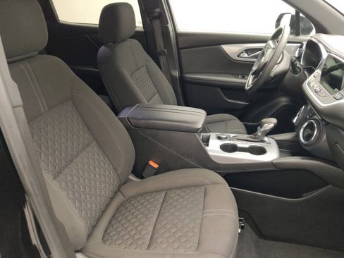 Used 2021 Chevrolet Blazer LT FWD image 21