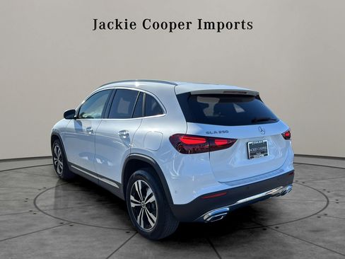 Certified 2025 Mercedes-Benz GLA 250 GLA 250 image 3