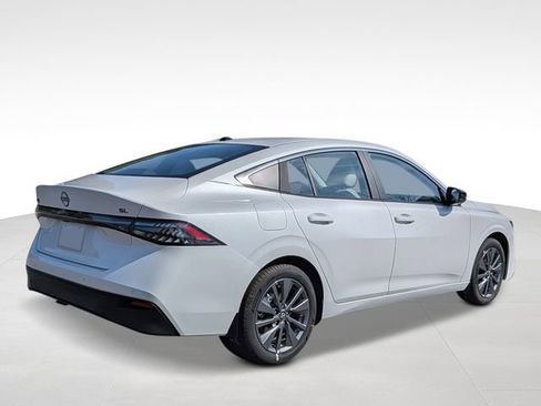New 2026 Nissan Sentra SL w/ Floor Mat Package FWD image 4