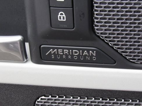 Used 2022 Land Rover Defender 110 X-Dynamic HSE image 35