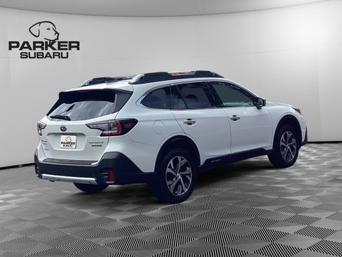 Certified 2022 Subaru Outback Touring AWD/4WD image 5