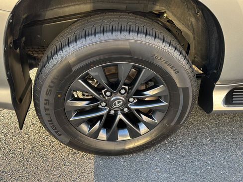 Used 2022 Lexus GX 460 Premium w/ Premium Package image 34