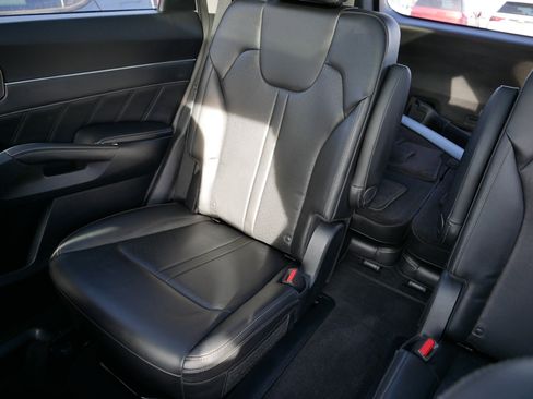 Certified 2022 Kia Sorento SX image 12