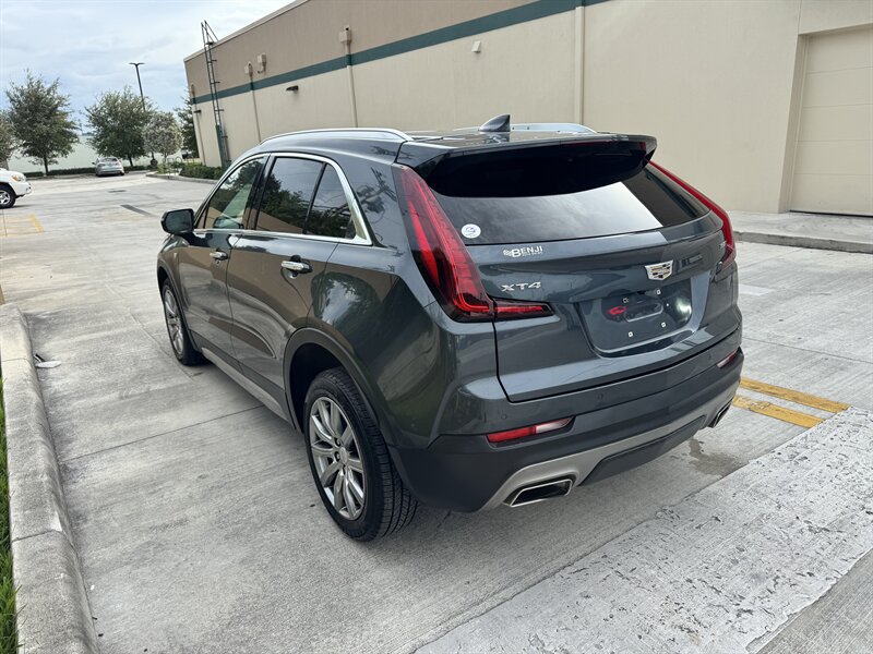 Used 2021 Cadillac XT4 Premium Luxury FWD image 7