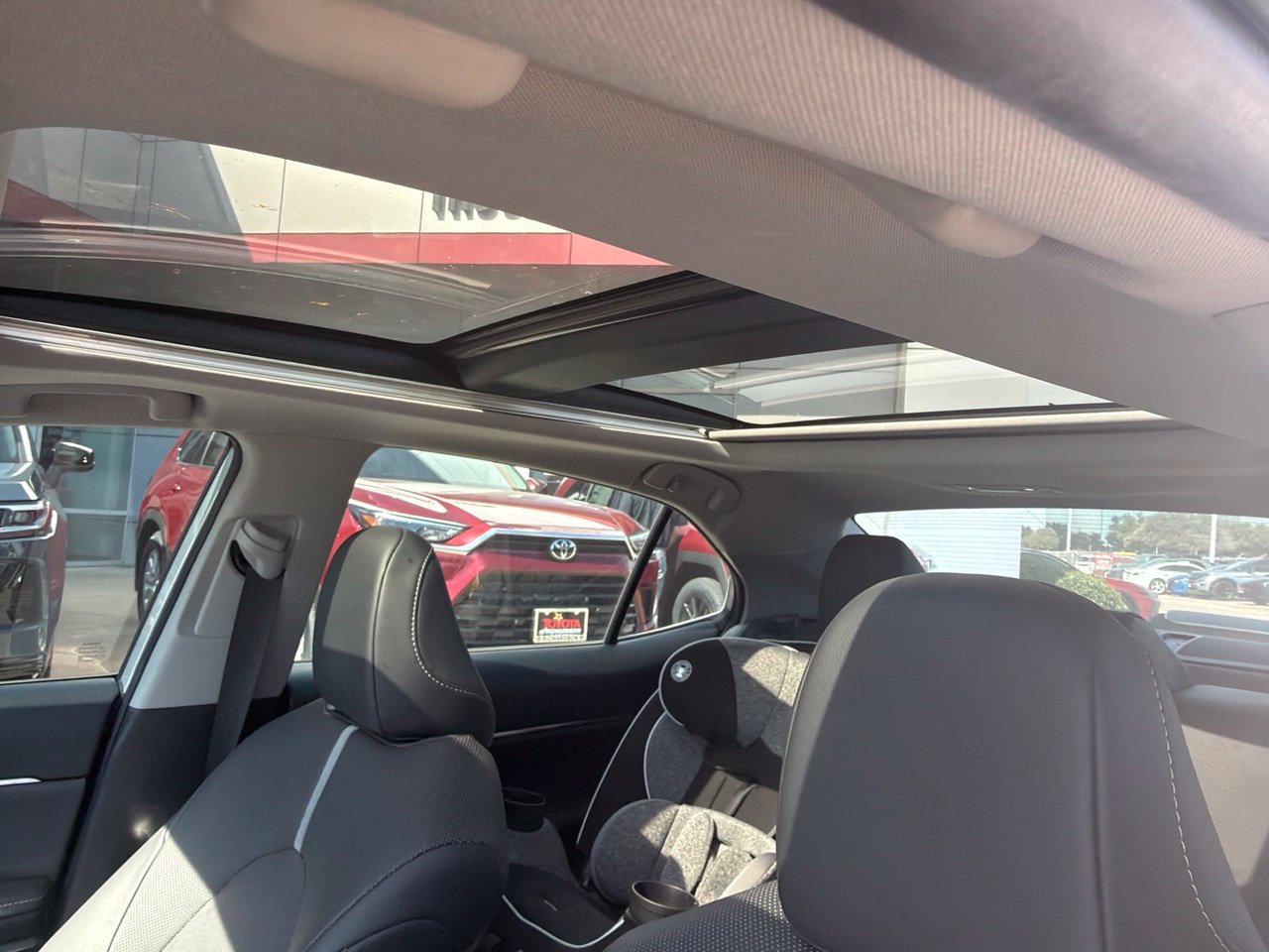 Used 2024 Toyota Camry XSE w/ Navigation Package FWD image 12