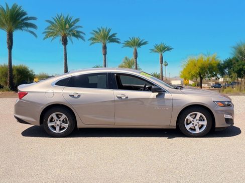 Used 2022 Chevrolet Malibu LS w/ LPO, Convenience Package 2 FWD image 6