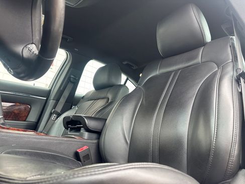 Used 2014 Lincoln MKS w/ Equipment Group 101A image 8