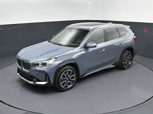 Certified 2025 BMW X1 xDrive28i image 1