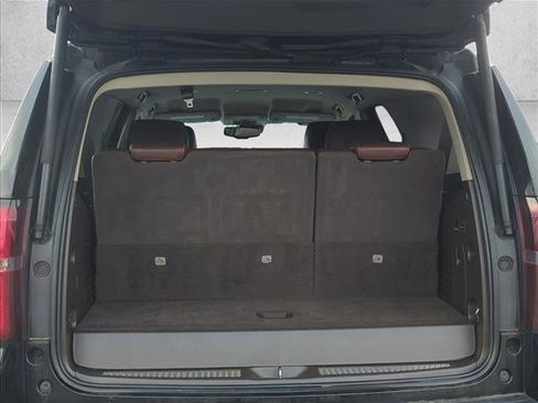 Used 2018 Chevrolet Tahoe Premier w/ RST Edition image 7