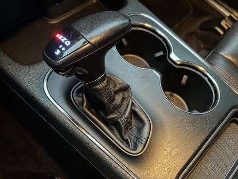 Used 2018 Dodge Durango GT image 34