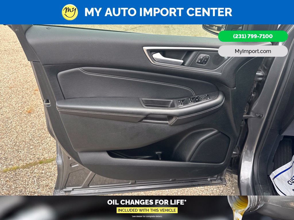Used 2022 Ford Edge Titanium AWD/4WD image 10