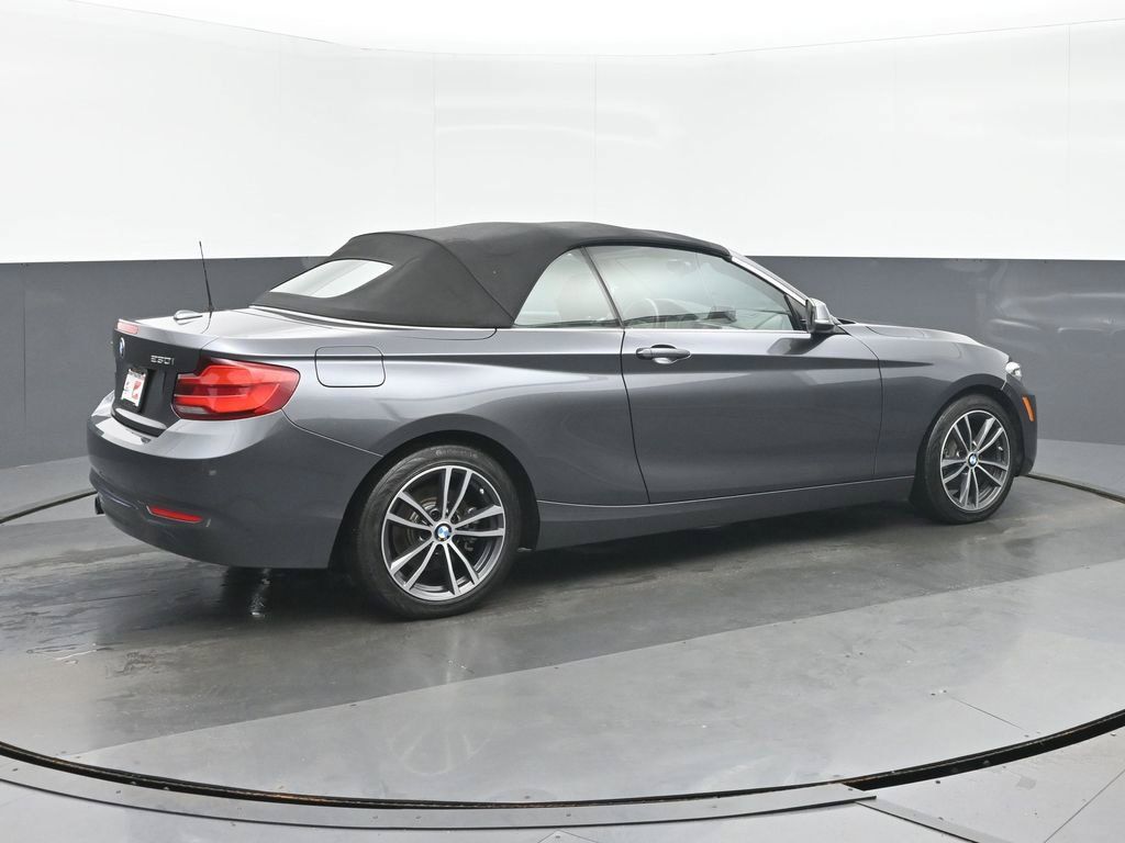 Used 2018 BMW 230i xDrive Convertible AWD/4WD image 3