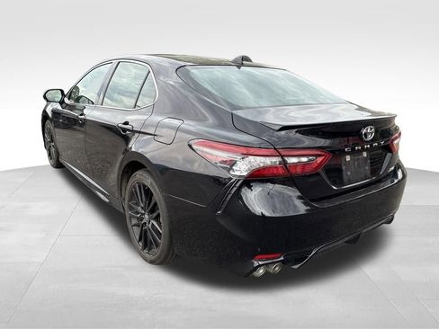 Used 2024 Toyota Camry XSE FWD image 3