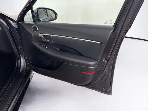 Used 2025 Hyundai Sonata SEL FWD image 31