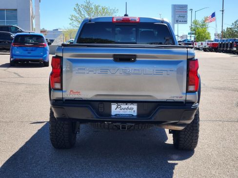 Used 2025 Chevrolet Colorado ZR2 w/ Technology Package image 4
