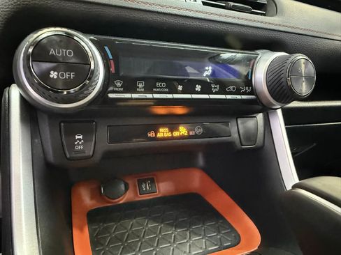 Used 2024 Toyota RAV4 Adventure image 23