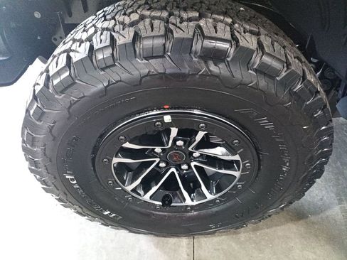 New 2026 Jeep Wrangler Unlimited Rubicon w/ Xtreme 35 Tire Package AWD/4WD image 27