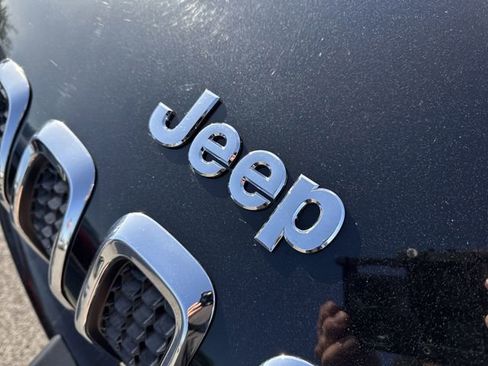 Used 2016 Jeep Cherokee Limited AWD/4WD image 29