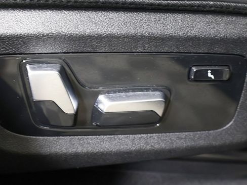 Used 2024 BMW X7 xDrive40i w/ Executive Package AWD/4WD image 46