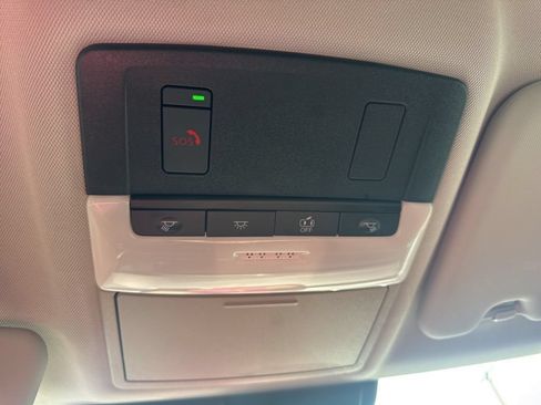 Used 2025 Mitsubishi Outlander ES AWD/4WD image 29
