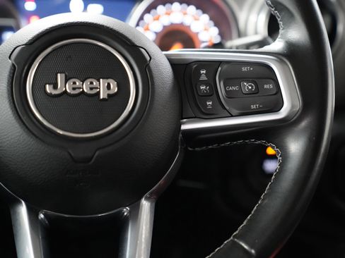 Used 2021 Jeep Wrangler Unlimited Sahara image 20