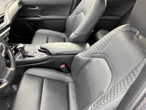 Used 2022 Lexus UX 250h w/ Premium Package image 15