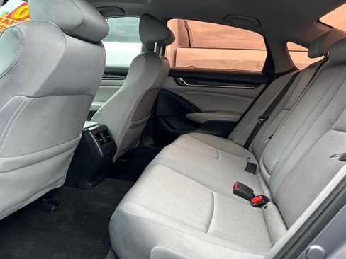 Used 2020 Honda Accord EX image 14