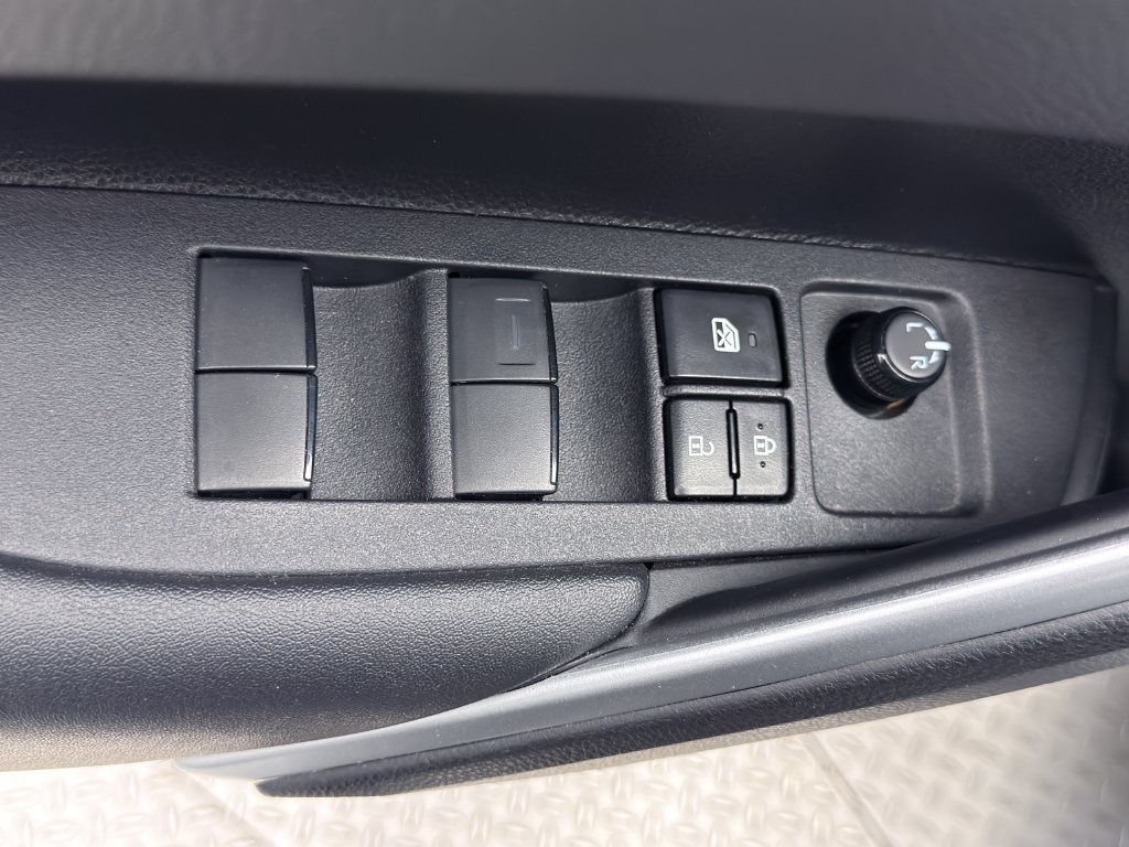 Used 2024 Toyota Corolla Cross AWD Hybrid w/ Convenience Package image 19