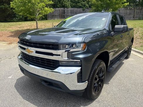 Used 2021 Chevrolet Silverado 1500 LT AWD/4WD image 3