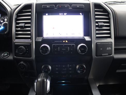 Used 2019 Ford F150 Platinum w/ Equipment Group 701A Luxury AWD/4WD image 31