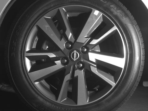 Used 2025 Nissan Versa SV image 12