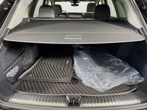 Certified 2025 Audi Q5 Premium w/ Convenience Package image 23