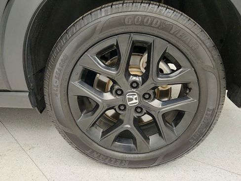 Used 2024 Honda HR-V Sport image 9