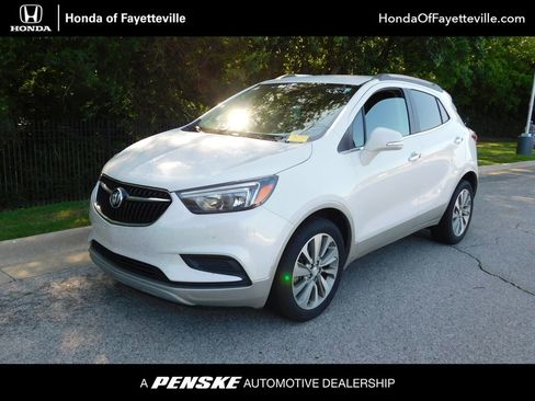 Used 2017 Buick Encore Preferred FWD image 1