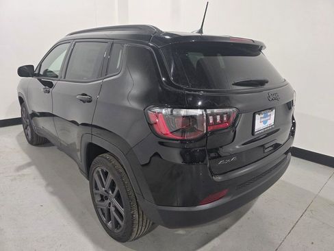 New 2026 Jeep Compass Latitude image 36