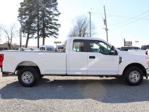 Used 2017 Ford F250 XL w/ Power Equipment Group image 6