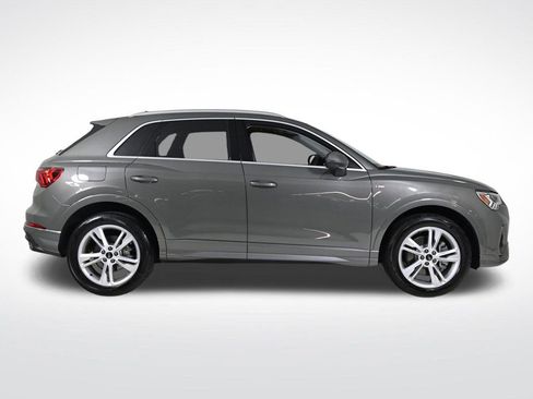 Certified 2024 Audi Q3 2.0T Premium Plus image 6