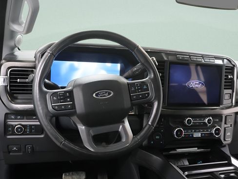 Used 2024 Ford F250 Lariat w/ Lariat Ultimate Package AWD/4WD image 9