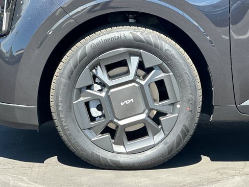 New 2026 Kia Carnival EX FWD image 27