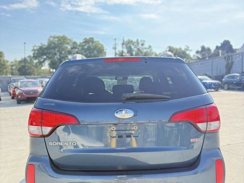 Used 2015 Kia Sorento LX image 5